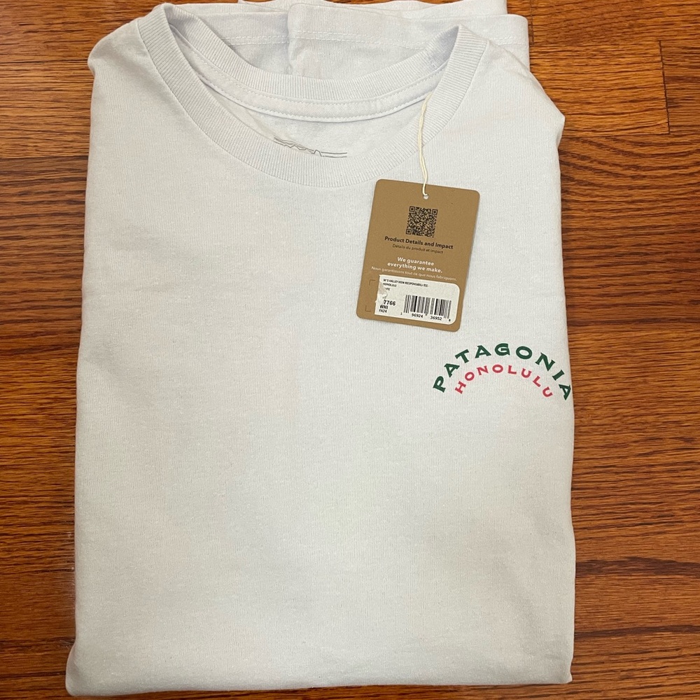 Exclusive Patagonia M’s Valley View Responsibili-Tee Honolulu